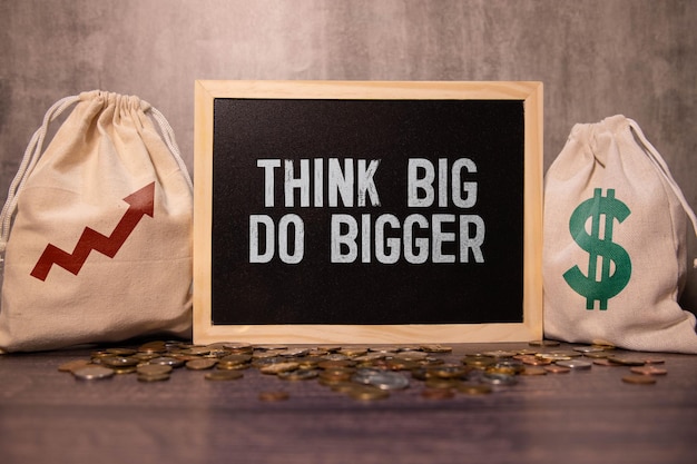 Jak zacząć biznes bez pieniędzy i uniknąć podstawowych pułapek?