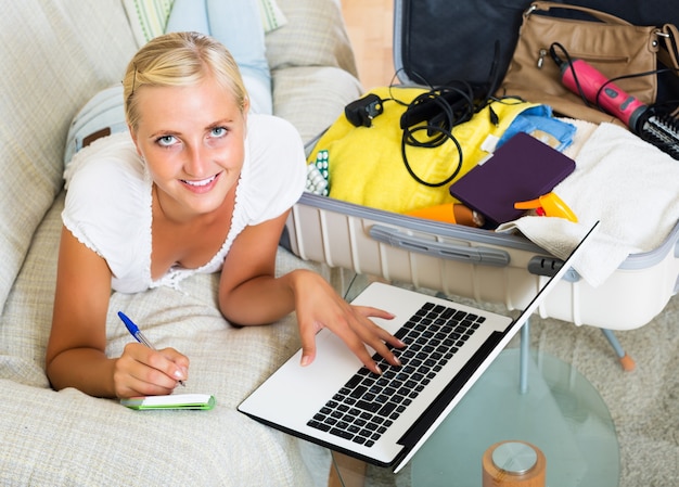 Jak zrobić swój sklep internetowy i zacząć sprzedawać online?